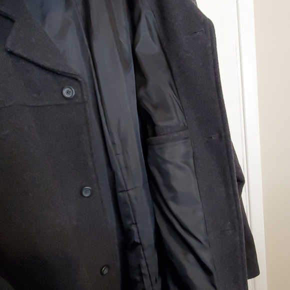 Coat - Picture 3 of 5